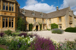 Lords Of The Manor, Upper Slaughter